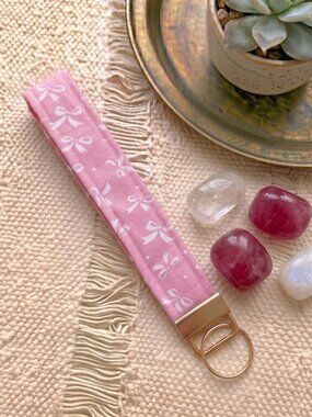 New Handmade Light Pink White Ribbon Bow Fabric Key Fob Wristlet Keychain
